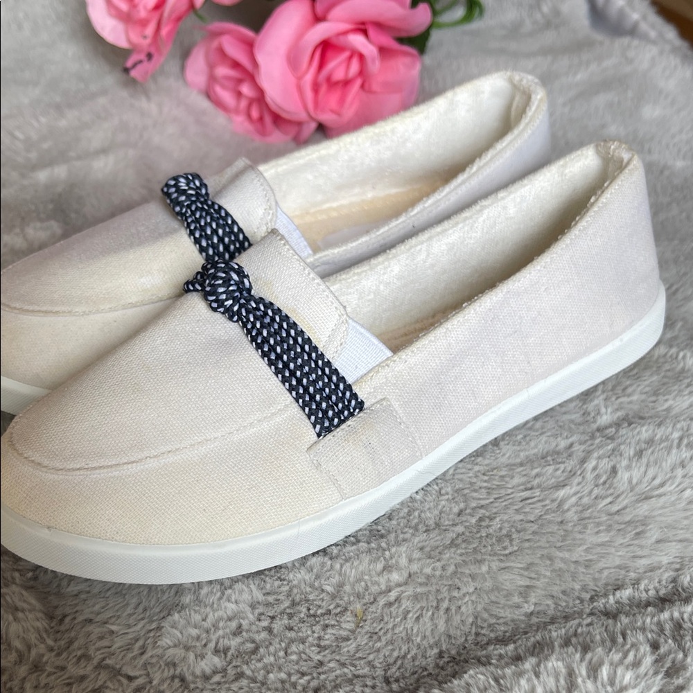 Gold Toe Ivory Canvas Slip-On Loafers with Navy Rope Detail